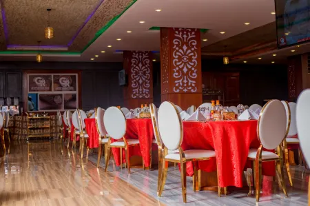 GR Comfort Hotel Отели в г. Мбея