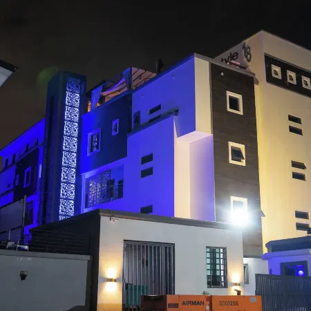 Lifestyle18 Hotel and Shortlet Apartments