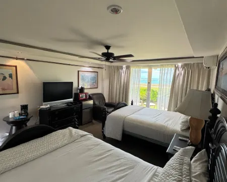 Hotel Coral Reef Hotels in Kauai