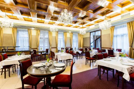 Hotel Bankov Košice Отели рядом с достопримечательностью «Восточнословацкий музей»