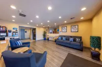 Days Inn by Wyndham Lathrop