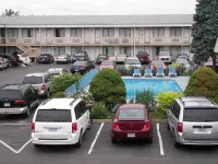 Niagara Lodge & Suites - parcheggio
