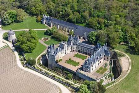 Kyriad Saumur Centre Отели в г. Виви