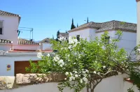 Hotel Santa Isabel la Real - Mountain view