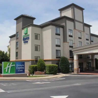 Holiday Inn Express & Suites CHARLOTTE-CONCORD-I-85 by IHG Hotels near سباق لويس للدراجات النارية