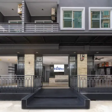 FunDee Boutique Hotel