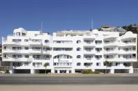 MR. Mar Suites Hotels in Конкон