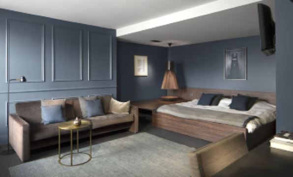 Commune Suites