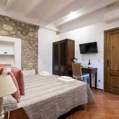 Hostal Can Xicu Rooms