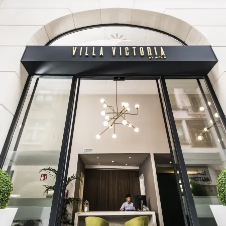 Intelier Victoria Отели рядом с достопримечательностью «Пляж Ла-Конча»