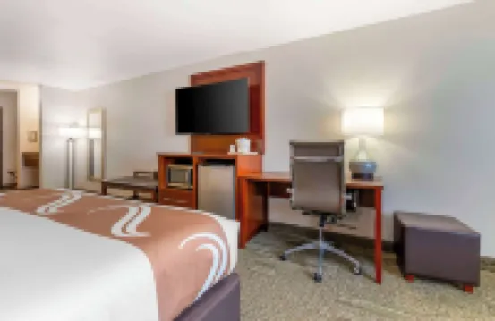 Quality Inn & Suites Stoughton - Madison South