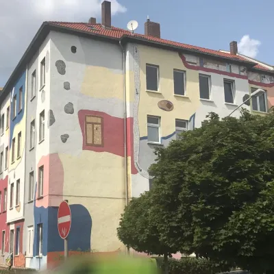 Apartment Hundertwasser Отели рядом с достопримечательностью «Старая Опера Эрфурт»