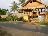 Mr.Din Rinjani Trails Hotel Hotels near Kebun Apel Rautani Sembalun