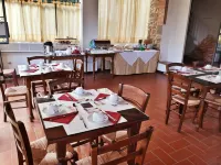 Agriturismo Antico Borgo Poggitazzi - parking