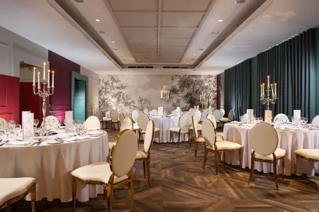 Castleknock Hotel Отели в г. Данбойн