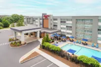 Hampton Inn Manchester Downtown - Pool