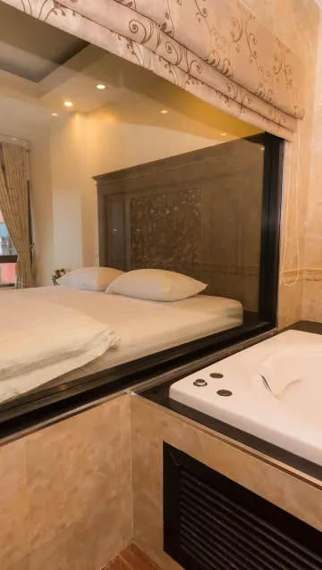 ห้องดีลักซ์, อ่างอาบน้ำ(เตียงใหญ่)