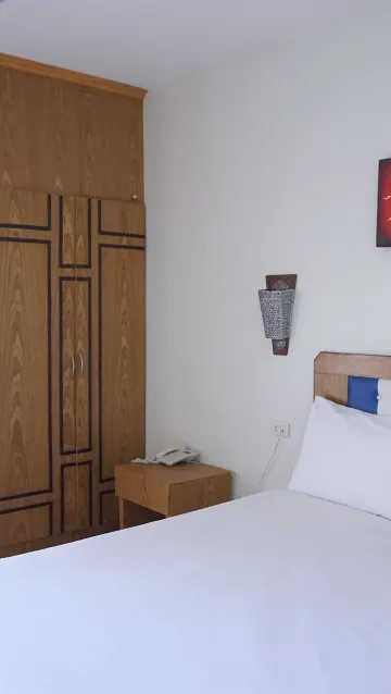 ห้องสแตนดาร์ด เตียงใหญ่ 1 เตียง