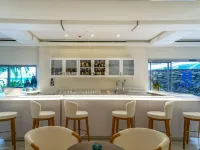 The Harbor Club St. Lucia, Curio Collecton by Hilton - bar