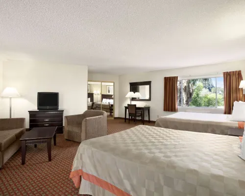 Days Inn & Suites by Wyndham Rancho Cordova Hotels in Rancho Córdova
