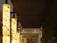 Hotel y Suites Nader Hotels near Parque las Palapas