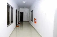 Big Apple D.E Hotel - Parkplatz