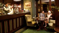 The Imperial Hotel - ที่มีบาร์