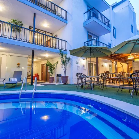 Del Marques Hotel and Suites