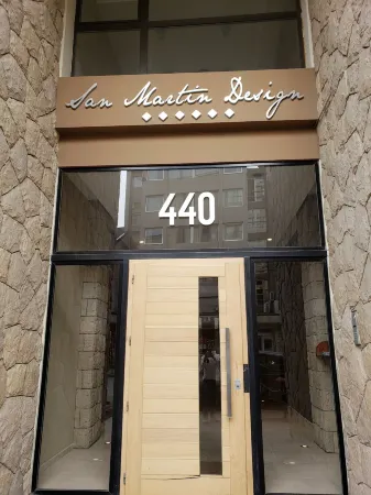 Urbana Suites & Studios 440