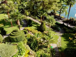 Golf Hotel René Capt
