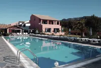 Nireas Resort Corfu - Uima-altaat