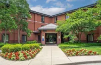 Extended Stay America Select Suites - Columbia - Gateway Drive Hotels near Historic Oakland Manor