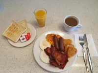 Lake Jindabyne Hotel - breakfast