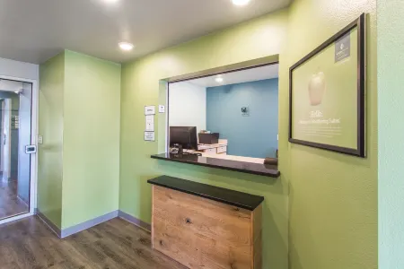 Extended Stay America Select Suites - Fort Walton Beach Отели в г. Райт