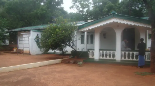 Asix Hotel Отели рядом с достопримечательностью «Залив Датч»