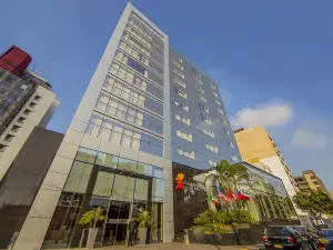 Sol de Oro Hotel & Suites