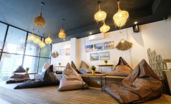 Lopi Hotel