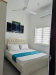 Luxurious 3 Bedroom Apartment Hotels near Sarvodaya Institute of Higher Learning