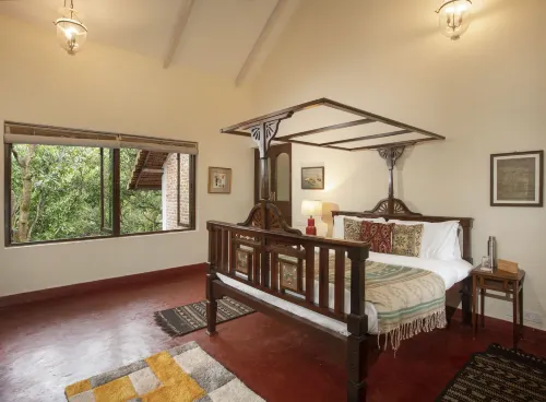 Amã Stays & Trails Asanji Wadi Hotels in Satirje