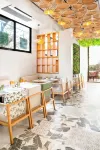 Holitel Anjuna Goa - breakfast