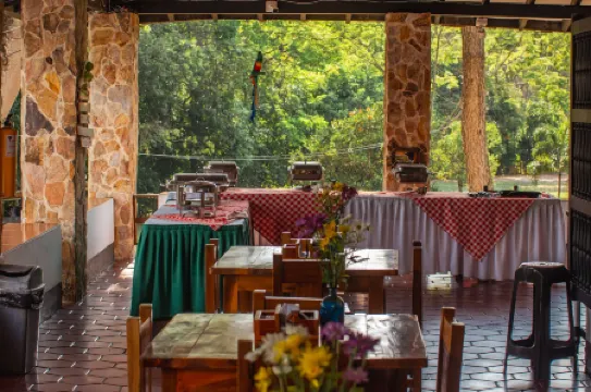 Hotel Familia Casa Blanca