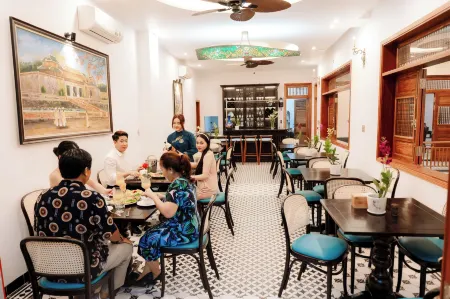 75 Garden INN Отели рядом с достопримечательностью «The noon gate»