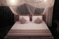 Nikki Peucang Resort - parcheggio