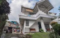 Pall Inn Puncak Mitra RedDoorz