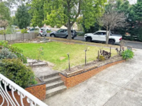 Doncaster Brick Family Home Hotels in Doncaster