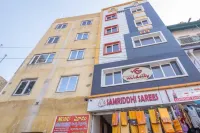 中城飯店 Sankat Mochan Temple附近的飯店