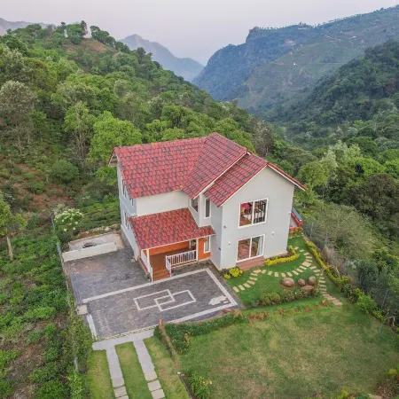 Moving Mist Villa