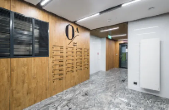 Zabrska 15 凱羅斯公寓