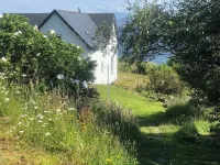 Luxury Apartment in absolutely stunning seafront location, Isle of Skye. Hotels near Claigan Coral Beach