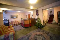 Hotel Assarotti Отели в г. Генуя